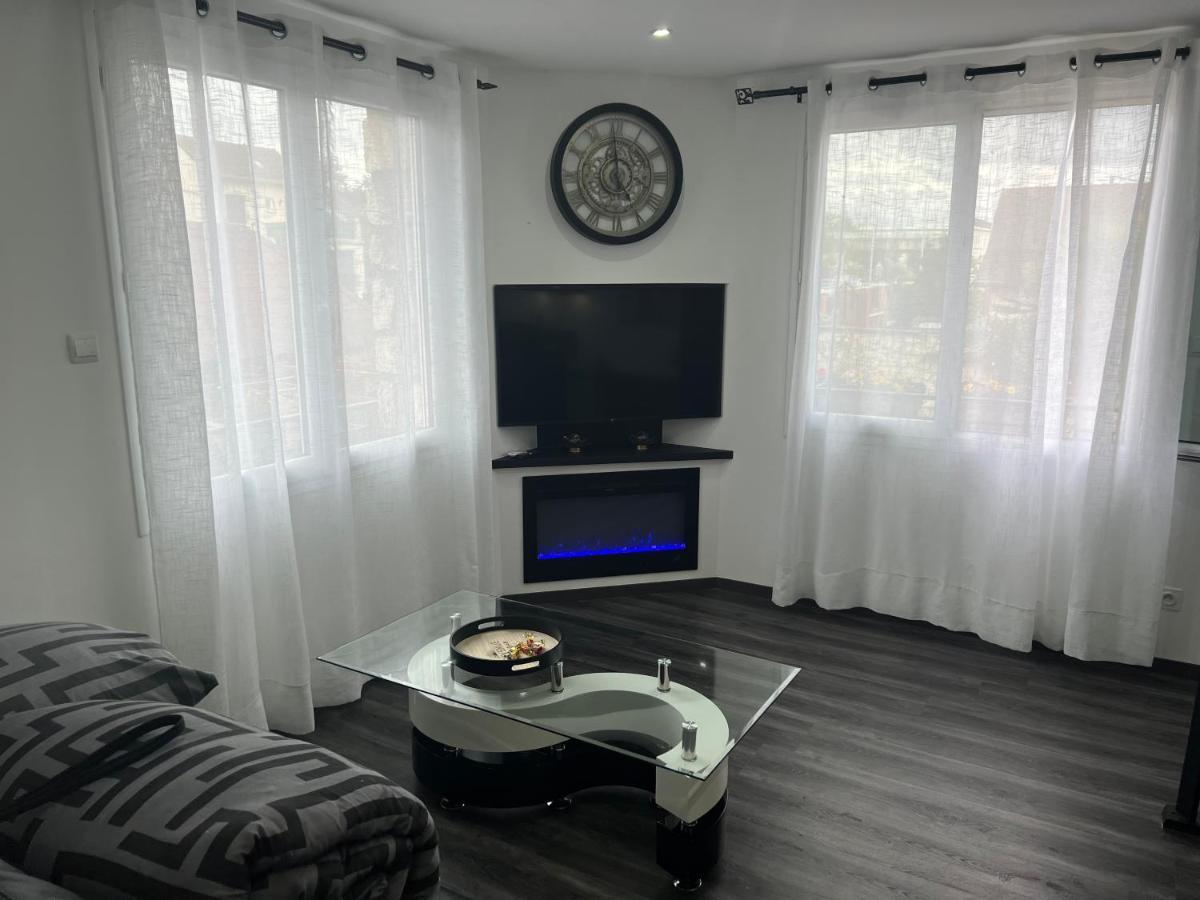 Апартаменти Appart De Luxe Tout Confort Jusqu A 4 Personnes Triel-sur-Seine Екстер'єр фото